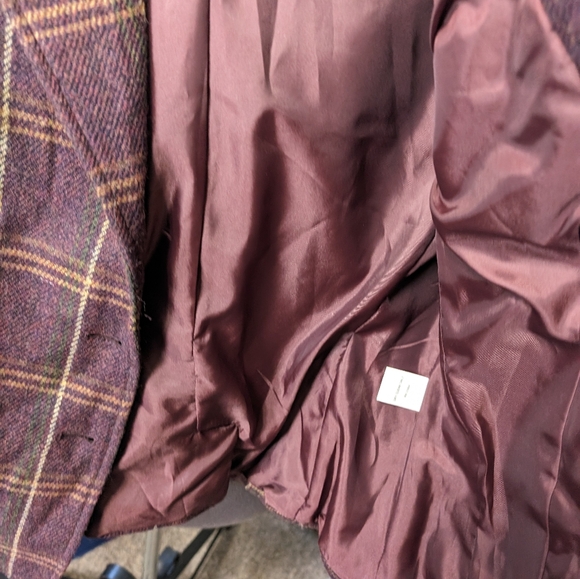 Blazer - Picture 3 of 4